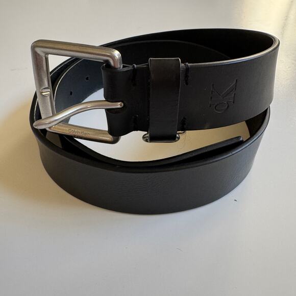 Calvin Klein Jeans Mens Leather Belt with Keeper Ring Medium 34 36 Black Silver - Picture 7 of 15